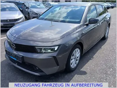 Gebraucht Opel Astra Elegance 131 PS (96 kW) 2023 Grau Kleinwagen