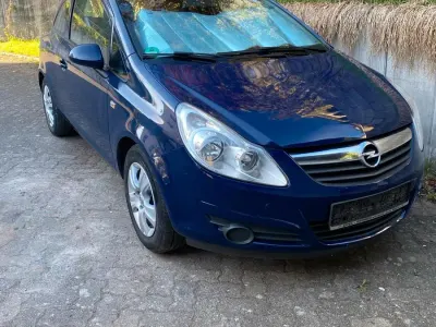 Używany Opel Corsa 80 KM (58 kW) 2009 Andere farben Hatchback