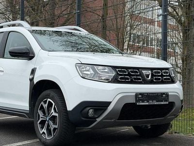 Gebraucht Dacia Duster Celebration 101 PS (74 kW) 2020 Weiß SUV
