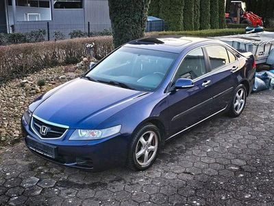 Begagnad Honda Accord Executive 140 HK (102 kW) 2004 Blå Sedan