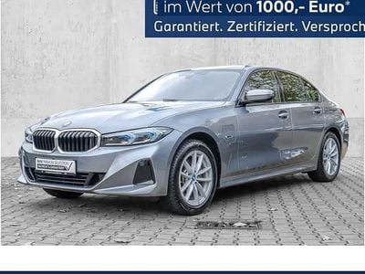 BMW 330e