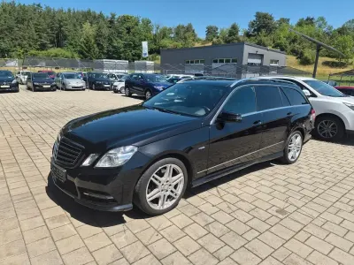 Gebraucht Mercedes E250 AMG line 204 PS (150 kW) 2012 Schwarz Kombi