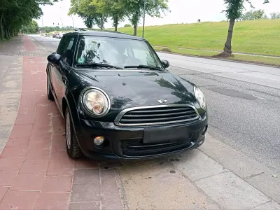 Gebraucht Mini Cooper 155 PS (114 kW) 2012 Schwarz Kleinwagen