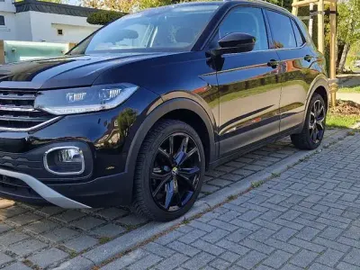 Używany VW T-Cross Beats 110 KM (80 kW) 2022 Czarny SUV