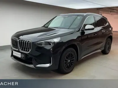 Gebraucht BMW X1 Sport Line 150 PS (110 kW) 2024 Saphirschwarz metallic SUV