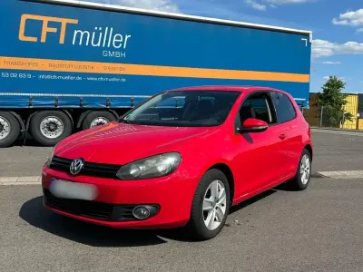 Gebraucht VW Golf VI Edition 80 PS (58 kW) 2010 Rot Kleinwagen