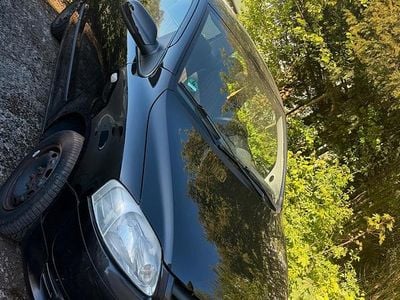 Usata VW Fox 54 CV (39 kW) 2005 Nero Utilitaria