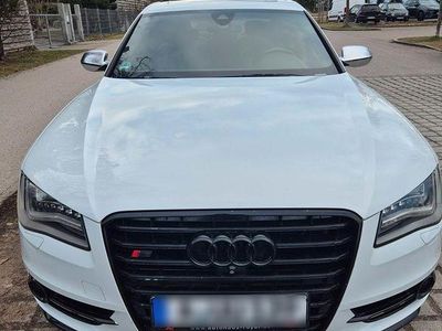 Gebraucht Audi S8 Ambiente 519 PS (381 kW) 2012 Weiß Limousine