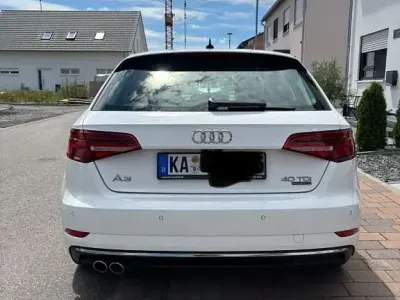 Gebraucht Audi A3 Sport 184 PS (135 kW) 2020 Weiß Limousine