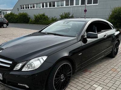 Gebraucht Mercedes E350 292 PS (214 kW) 2009 Schwarz Coupé