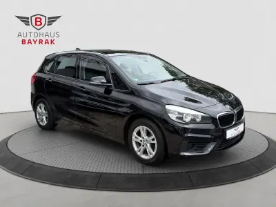 Gebraucht BMW 218 Active Tourer Basis 136 PS (100 kW) 2017 Schwarz Van / Kleinbus