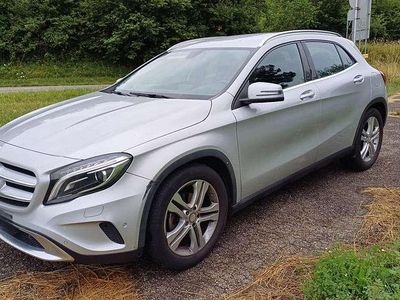Mercedes GLA200