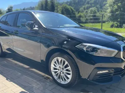 Gebraucht BMW 116 Advantage 116 PS (85 kW) 2022 Black sapphire metallic Kleinwagen