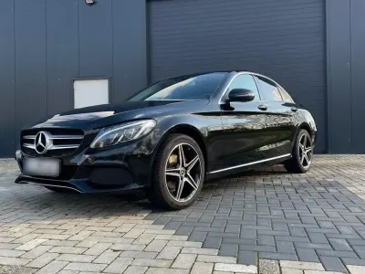 Gebraucht Mercedes C180 AMG 156 PS (114 kW) 2015 Schwarz Limousine