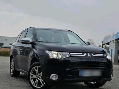 Second-hand Mitsubishi Outlander 150 CP (110 kW) 2013 Negru SUV