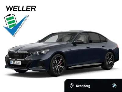 Gebraucht BMW 550e M Sport 489 PS (359 kW) 2026 Schwarz Limousine