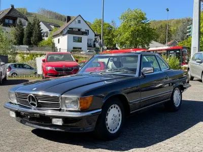 Gebraucht Mercedes SL500 245 PS (180 kW) 1986 Schwarz Cabrio