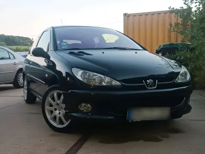 Gebraucht Peugeot 206 80 PS (58 kW) 2004 Schwarz Kleinwagen