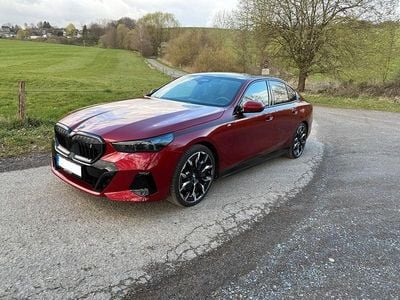 Gebraucht BMW i5 M Sport 289 kW (394 PS) 2024 Rot Limousine