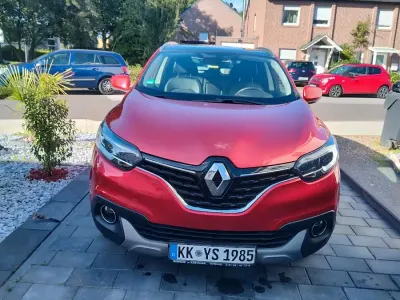 Używany Renault Kadjar XMOD 110 KM (80 kW) 2016 Czerwony SUV