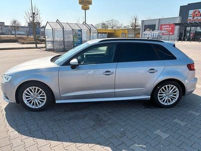 Używany Audi A3 Ambiente 110 KM (80 kW) 2016 Srebrny Sedan/Limuzyna