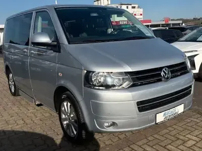 Używany VW Multivan 140 KM (102 kW) 2011 Srebrny Minivan