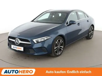 Gebraucht Mercedes A200 AMG Edition 1 163 PS (119 kW) 2020 Blau Limousine