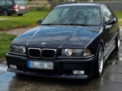 Usata BMW 323 M Sport 170 CV (125 kW) 1997 Viola Coupé