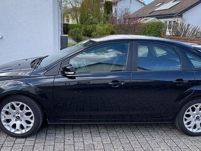 Gebraucht Ford Focus 116 PS (85 kW) 2009 Schwarz Kleinwagen
