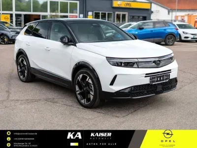 Gebraucht Opel Grandland Electric 194 PS (142 kW) 2025 Weiß SUV