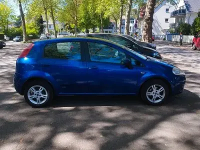 Usata Fiat Punto 77 CV (56 kW) 2006 Blu Utilitaria