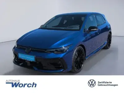 Gebraucht VW Golf VIII Black Edition 333 PS (244 kW) 2025 Lapiz blue metallic Limousine