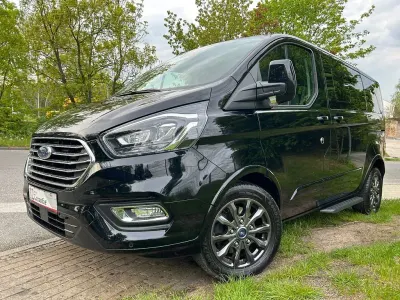Gebraucht Ford Tourneo 170 PS (125 kW) 2019 Schwarz Van / Kleinbus
