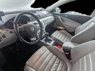 Gebraucht VW Passat Highline 140 PS (102 kW) 2006 Blau Kombi