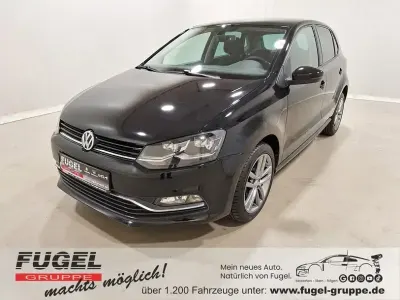 Gebraucht VW Polo LOUNGE 75 PS (55 kW) 2015 Deep black perleffekt Limousine