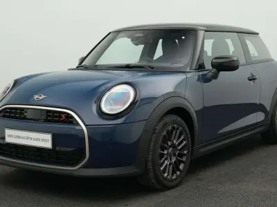 Używany Mini Cooper S Favoured 204 KM (150 kW) 2025 Niebieski Hatchback