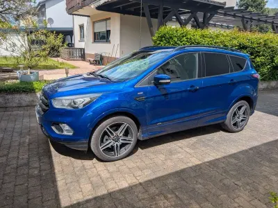 Gebraucht Ford Kuga ST-Line 179 PS (131 kW) 2017 Blau SUV