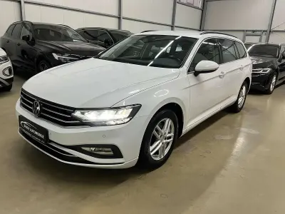 Gebraucht VW Passat Business 150 PS (110 kW) 2023 Weiß Kombi