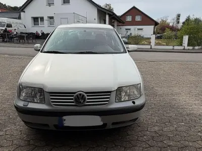 Brugt VW Bora 90 HK (66 kW) 1999 Sølv Sedan