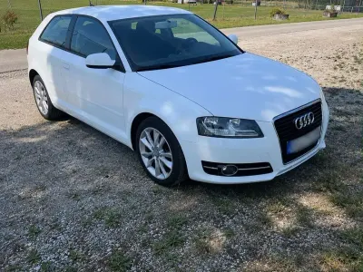 Gebraucht Audi A3 125 PS (91 kW) 2010 Kleinwagen