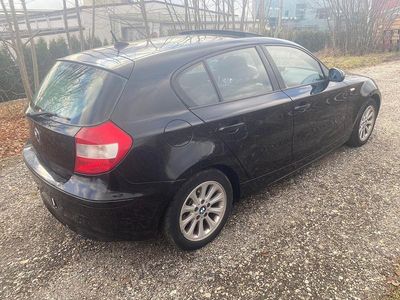 Schwarz Gebraucht 2005 BMW 116 Kleinwagen | 1.150 €