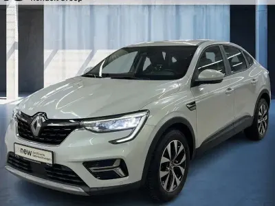 Gebraucht Renault Arkana Zen 140 PS (102 kW) 2022 Weiß SUV
