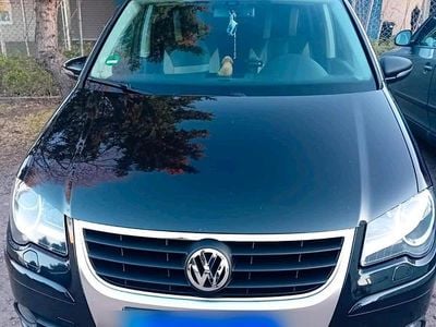 Gebraucht VW Touran 140 PS (102 kW) 2010 Schwarz Van / Kleinbus