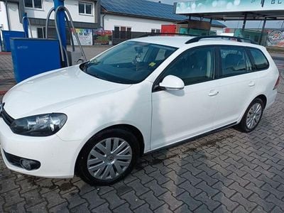 Gebraucht VW Golf VII Comfortline 105 PS (77 kW) 2013 Weiß Kombi