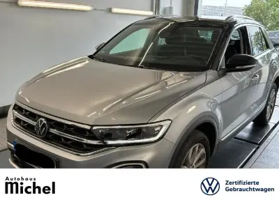 Gebraucht VW T-Roc Style 150 PS (110 kW) 2023 Silber SUV