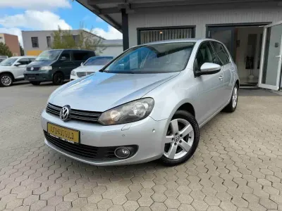 Gebraucht VW Golf VI Team 86 PS (63 kW) 2011 Silber Limousine