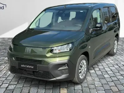 Neu Fiat Doblò 131 PS (96 kW) 2025 Grün Van / Kleinbus