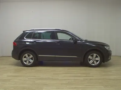 Second-hand VW Tiguan Comfortline 150 CP (110 kW) 2020 Negru SUV