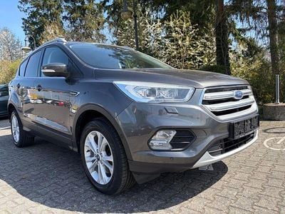 Gebraucht Ford Kuga Titanium 179 PS (131 kW) 2017 Grau SUV