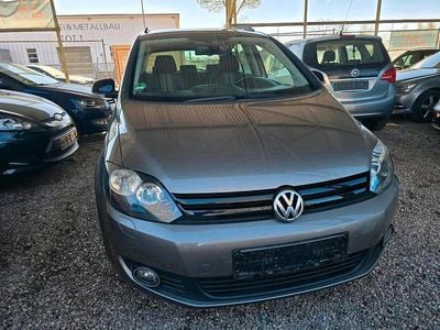 Gebraucht VW Golf VII Match 105 PS (77 kW) 2012 Braun Limousine